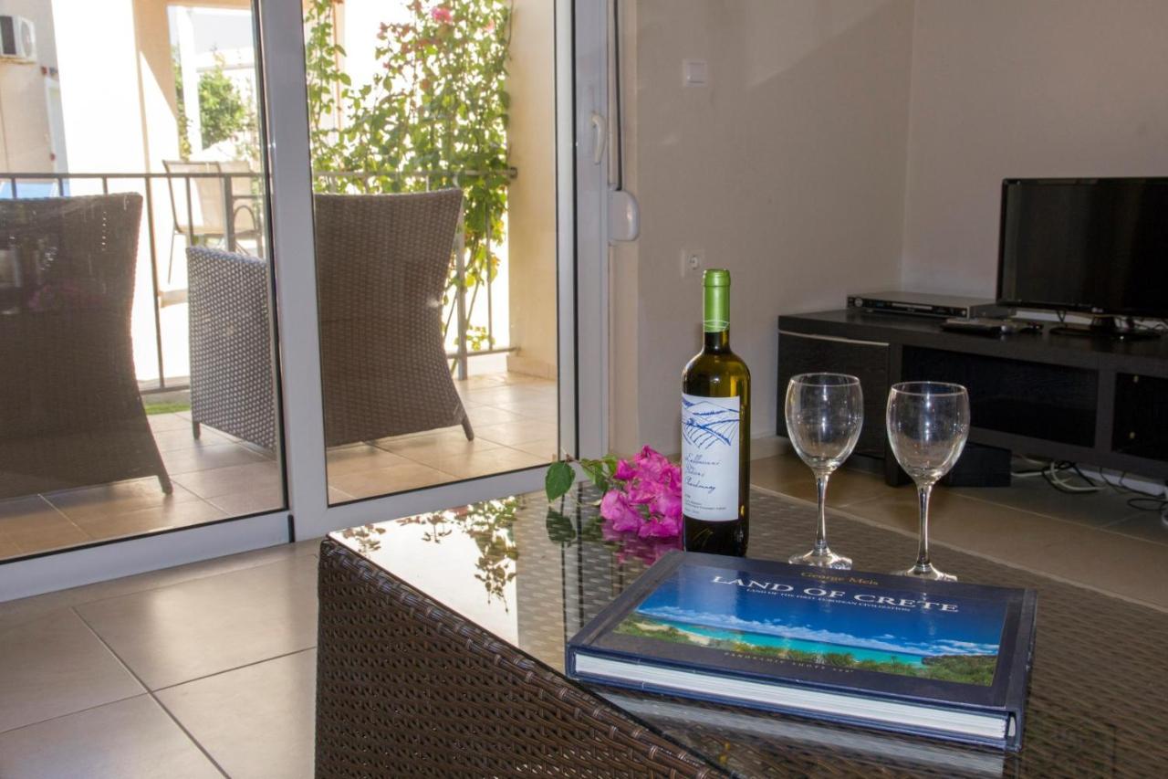 Villa Nopigia Homeleader ภายนอก รูปภาพ