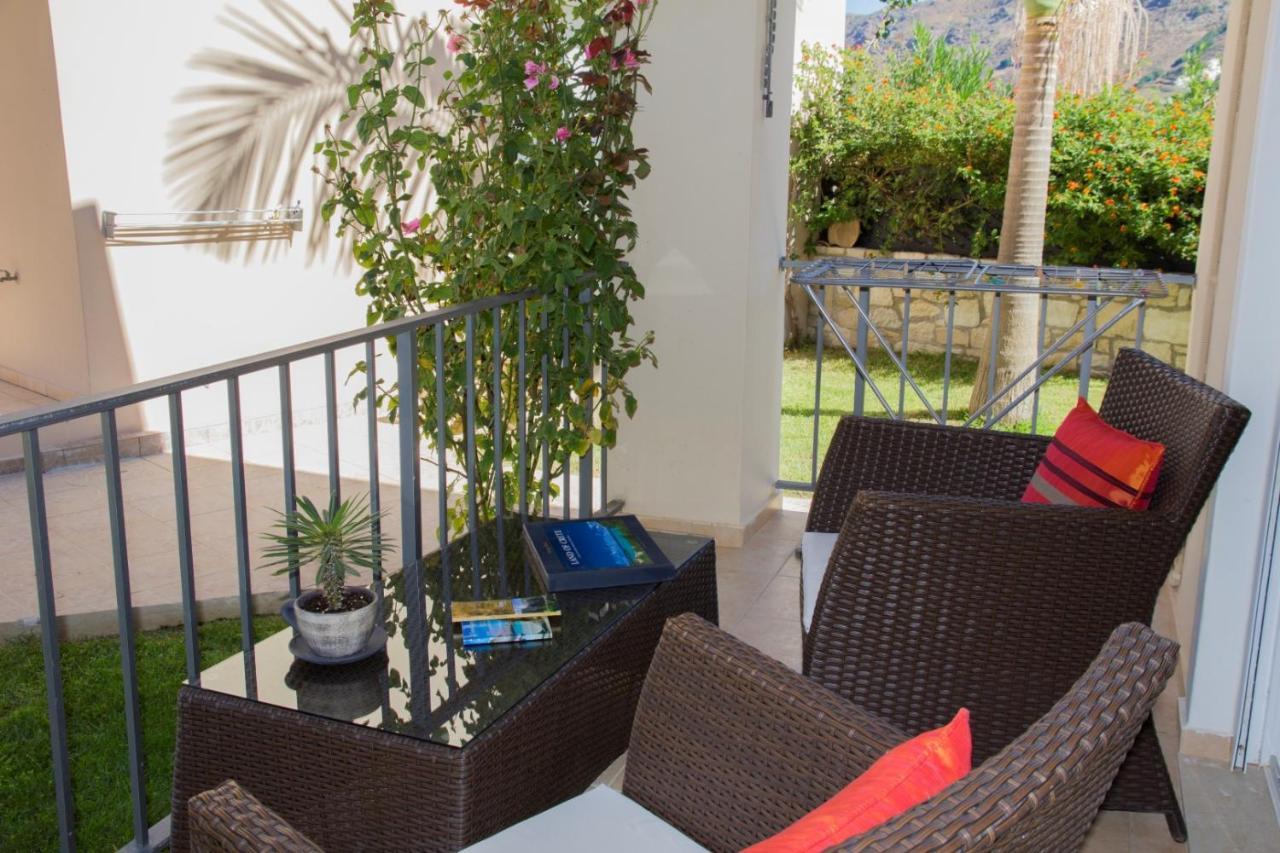 Villa Nopigia Homeleader ภายนอก รูปภาพ